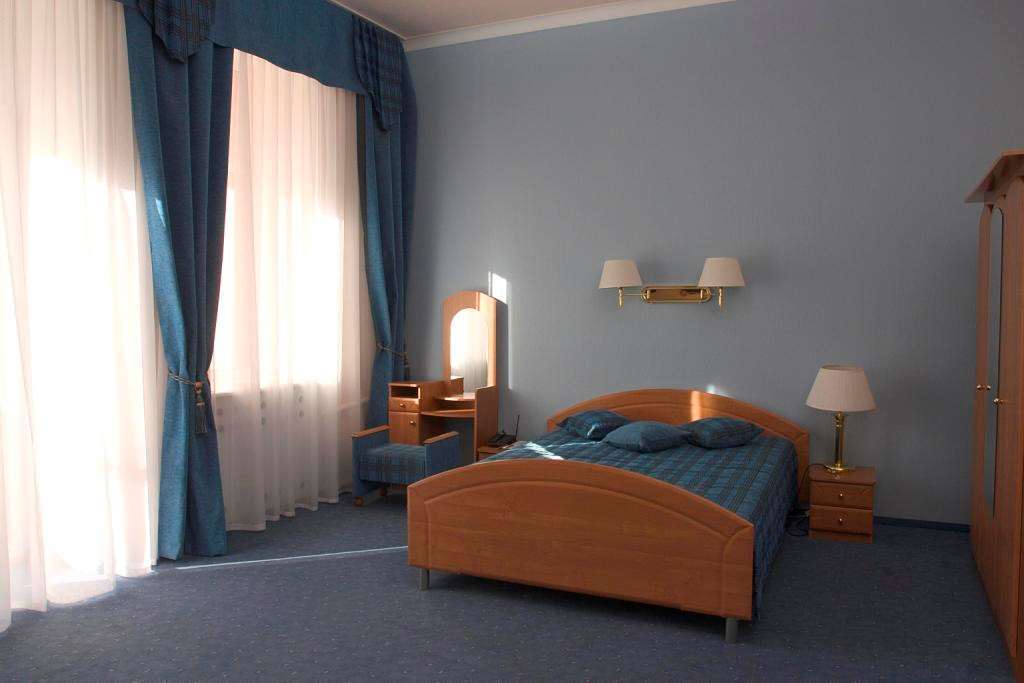 Astoria Hotel Dnyipropetrovszk Szoba fotó